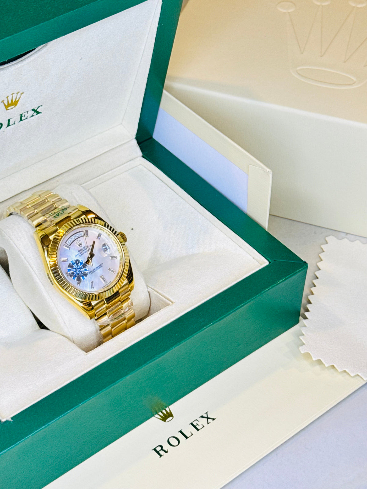 Day Date Gold Gem Stone Dial Automatic Super Clone Watch